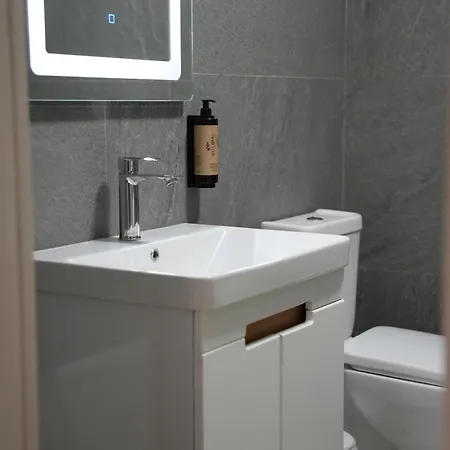 Center Azure Apartment *