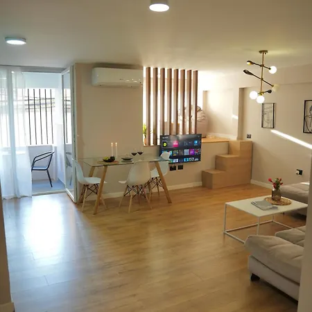 Center Azure Apartment *
